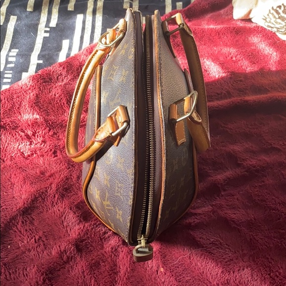 Purse - Picture 3 of 7